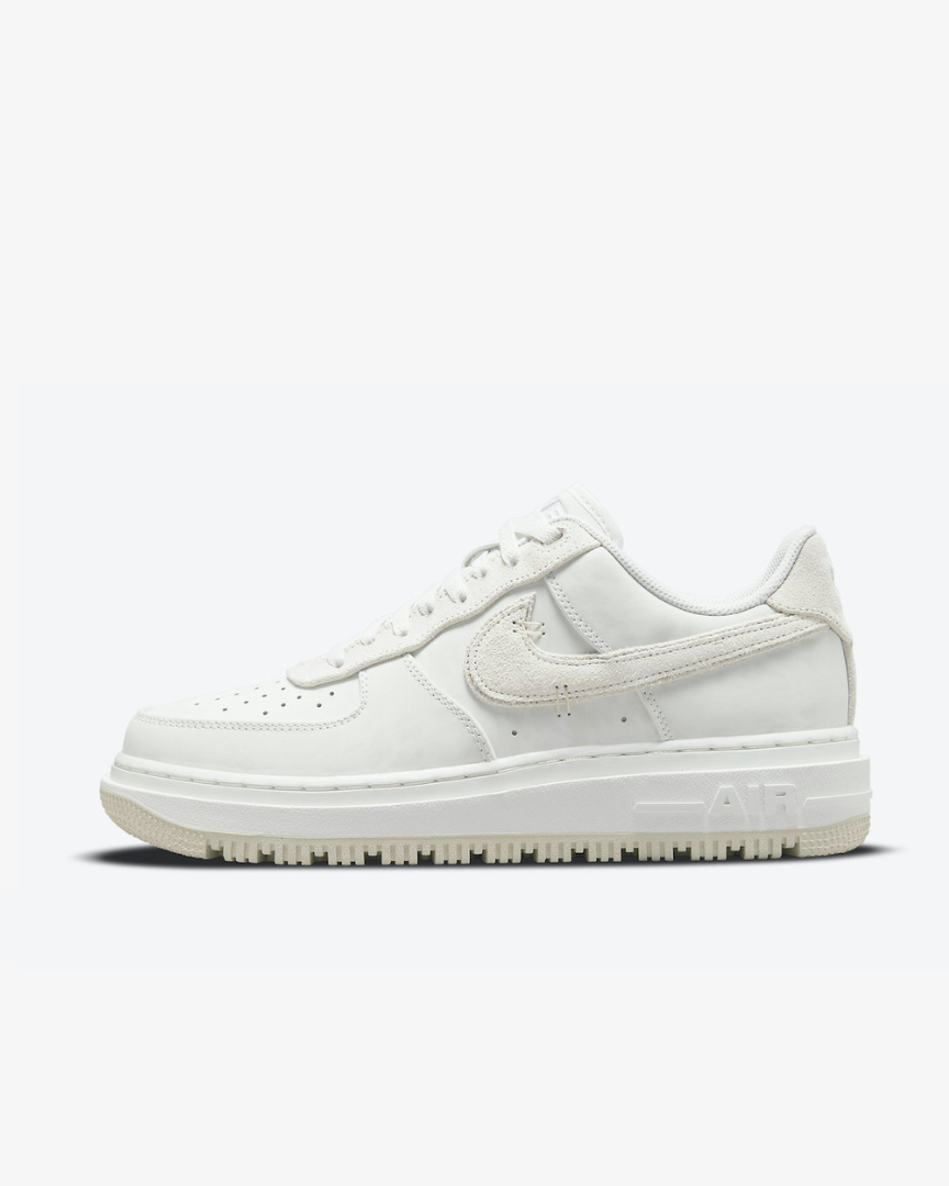 Zapatillas Air Force 1 Low Luxe Summit White Light Bone