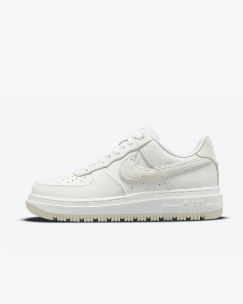 Zapatillas Air Force 1 Low Luxe Summit White Light Bone